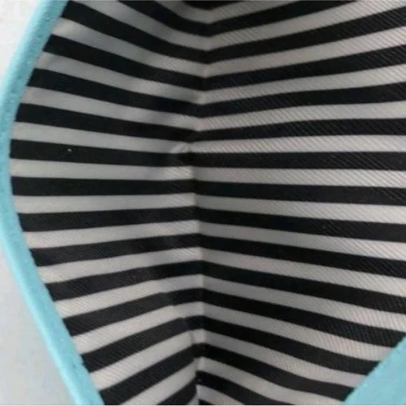 Kate Spade- Cameron St
Lacey Long Wallet Fresh Air 🩵 - Picture 7 of 8